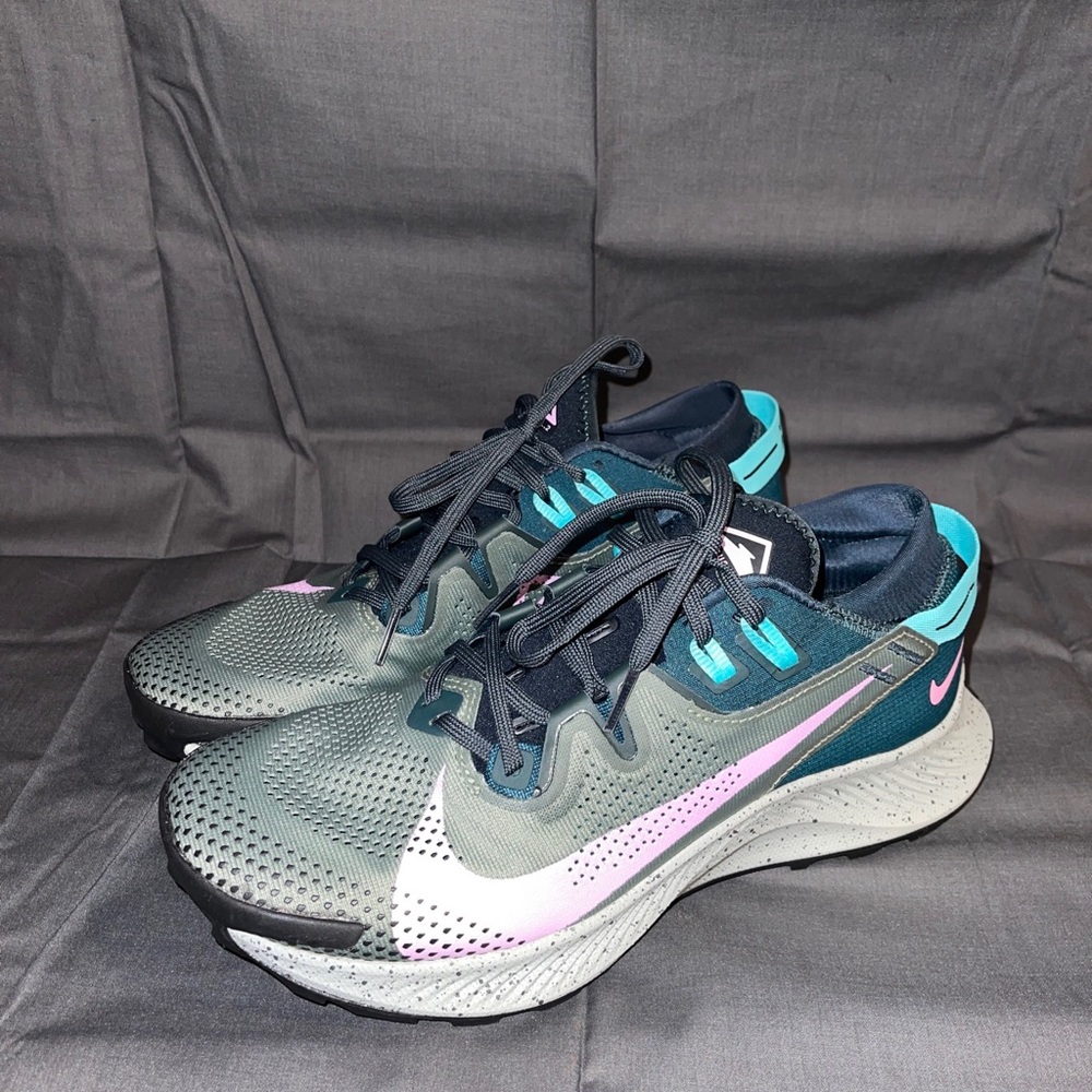 Nike Pegasus Trail 2 Seaweed Green Pink CK4309-300 Size Womens 10 Shoes